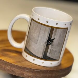 Vintage Lowell Herrero Vandor, Cat in the Doorway Coffee Mug 1984, Made in Japan